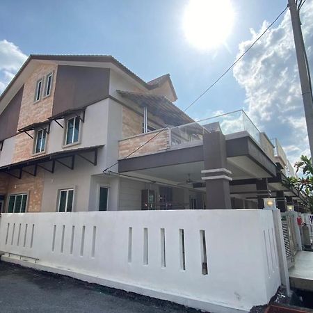 Simfoni Families Suite Kuah Ngoại thất bức ảnh