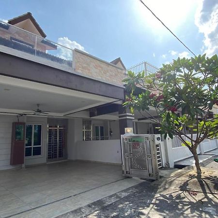 Simfoni Families Suite Kuah Ngoại thất bức ảnh