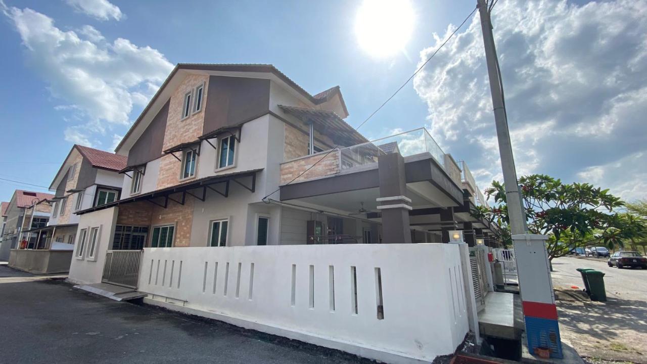Simfoni Families Suite Kuah Ngoại thất bức ảnh